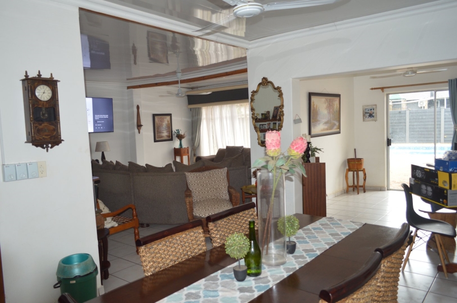 4 Bedroom Property for Sale in Flamwood North West